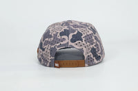 WB LOGO SMOKE-BRUSH CAMO SNAPBACK HAT
